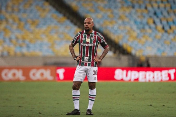 Manoel também está na lista de relacionados e deve formar dupla de zaga com Felipe Melo  -  (crédito: - Foto: Lucas Merçon/Fluminense)