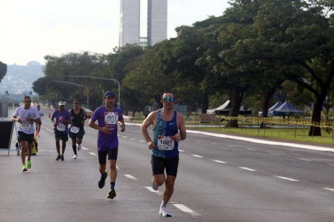  Brasília, 20.04.2024-Maratona Brasília 2024, prova de 21 k. Foto Luís Tajes/CB
     -  (crédito:  LUIS TAJES)