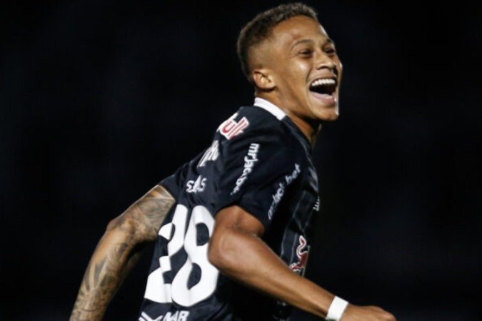 Vitinho comemora o belo gol para o Bragantino - (crédito: Foto: Ari Ferreira / RedBull Bragantino) Vitinho comemora o belo gol para o Bragantino - (crédito: Foto: Ari Ferreira / RedBull Bragantino)