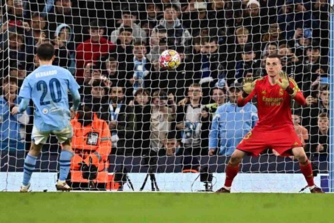 Bernardo Silva se redimiu de pênalti perdido após colocar City na final da FA Cup - (crédito: Foto: BEN STANSALL/AFP via Getty Images) Bernardo Silva se redimiu de pênalti perdido após colocar City na final da FA Cup - (crédito: Foto: BEN STANSALL/AFP via Getty Images)