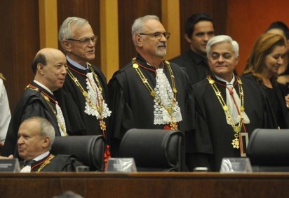 Waldir Leôncio (ao centro), presidirá o Tribunal até 2026 -  (crédito: Minervino Júnior/CB/D.A.Press)