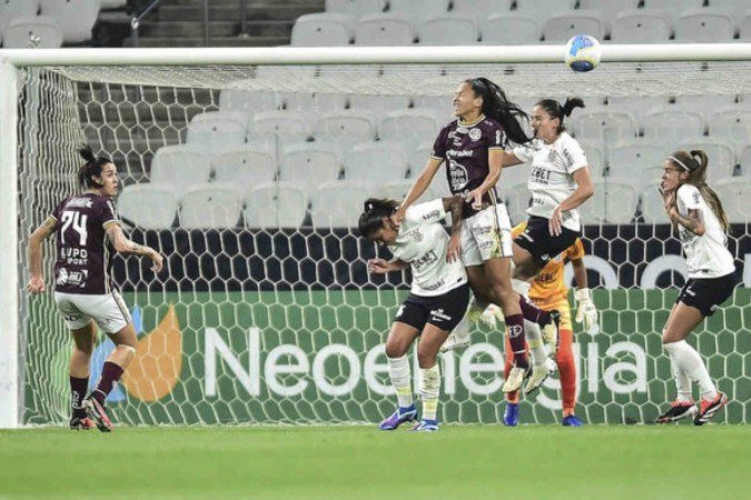 Corinthians e e Ferroviária fazem jogo equilibrado. Dessa forma, justo empate - Foto:  Mauro Horita -  (crédito: Foto:  Mauro Horita)