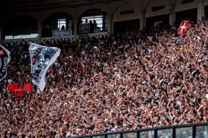 Torcida do Vasco promete lotar mais um jogo no caldeirão de São Januário -  (crédito: Foto: Matheus Lima/Vasco)