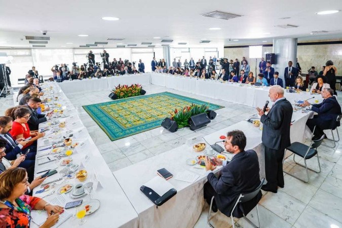 O presidente Lula no café da manhã com jornalistas no Palácio do Planalto: 