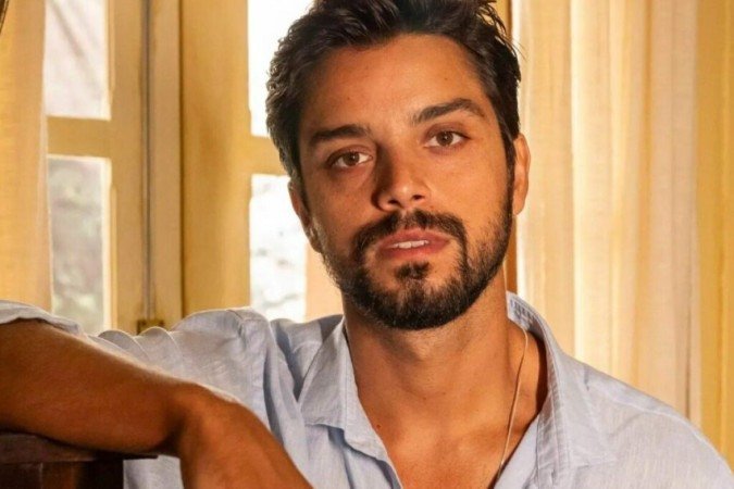 Rodrigo Simas revela insatisfação com a carreira antes de ‘Renascer’: Rodrigo Simas revela insatisfação com a carreira antes de ‘Renascer’: