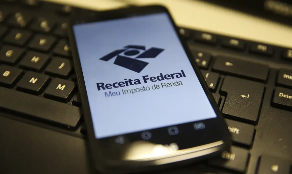 Receita Federal abre consulta a novo lote residual do Imposto de Renda -  (crédito: EBC)