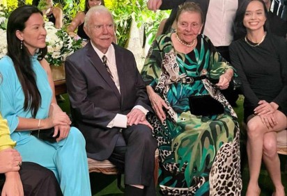 Sarney completou 94 anos ao lado de amigos e parentes -  (crédito: Luiz Carlos Azedo/CB/DA PRESS)