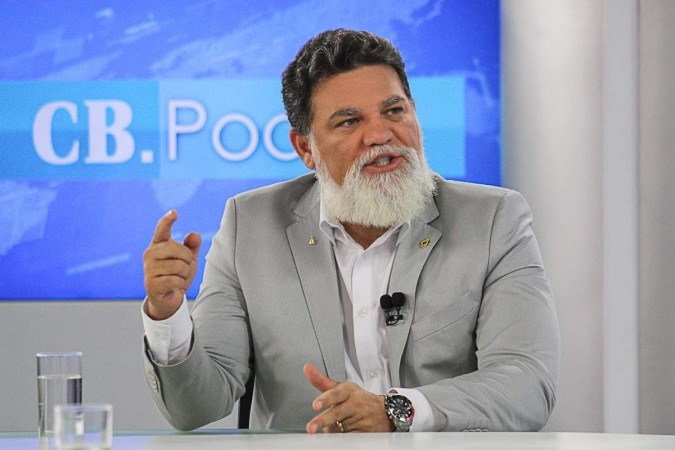  24/04/2024 Crédito: Kayo Magalhães/CB/D.A Press. CB.Poder Especial entrevista o distrital Jorge Vianna (PSD). Na bancada: Carlos Alexandre de Souza e Mila Ferreira.