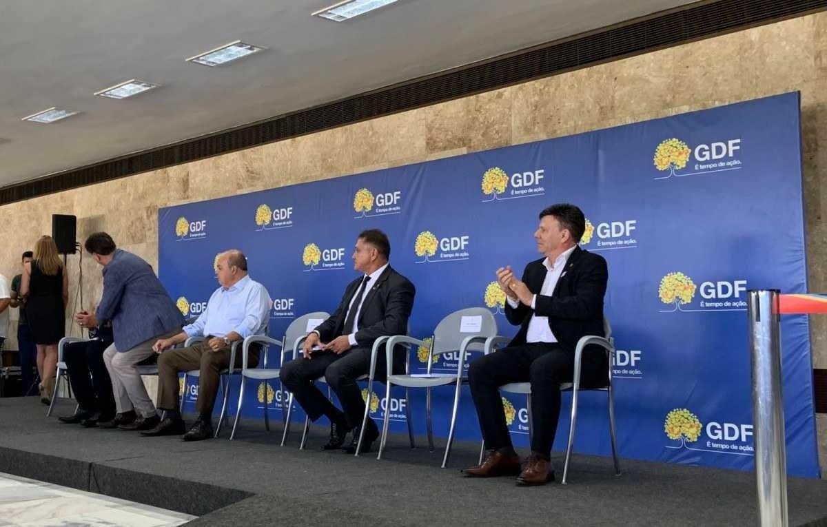 Ibaneis desiste de projeto em que Iges-DF assumiria Instituto de Cardiologia