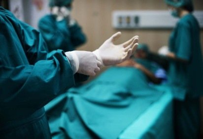 De acordo com a legislação brasileira, o aborto é permitido em três casos: gravidez resultante de estupro, risco à vida da gestante e anencefalia fetal -  (crédito: Reprodução/Freepik) -De acordo com a legislação brasileira, o aborto é permitido em três casos: gravidez resultante de estupro, risco à vida da gestante e anencefalia fetal -  (crédito: Reprodução/Freepik)