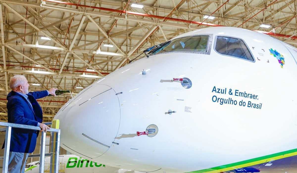 Lula espera que mais aéreas brasileiras comprem aviões da Embraer