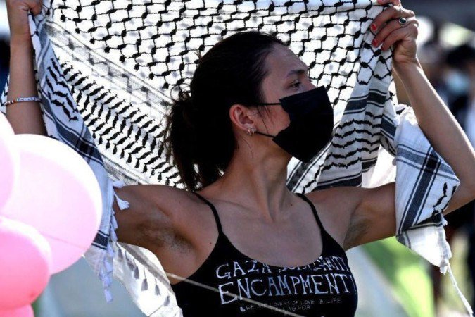 A polícia de Nova York prendeu vários estudantes pela sua participação em protestos a favor da causa palestina -  (crédito: Getty Images)