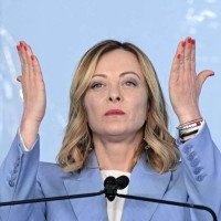 A primeira-ministra italiana enfrenta um escrutínio crescente pelo controverso alinhamento com o presidente dos EUA, Donald Trump, e a guerra contra o Irã -  (crédito:  AFP)