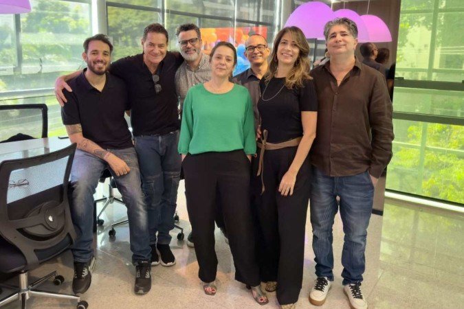 André Moreno (Diretor de Produção), Kaká Moreno (CEO), Flávio Chubes (Dir. Criação), Vanuza Porto (Dir.istrativa), Breno Saturnino (Ger. De Contas), Cristiane Almeida (Dir. de Atendimento) e Marcos Pina (Diretor de Criação) - (crédito: Foto: Isabela Deboni ) André Moreno (Diretor de Produção), Kaká Moreno (CEO), Flávio Chubes (Dir. Criação), Vanuza Porto (Dir.istrativa), Breno Saturnino (Ger. De Contas), Cristiane Almeida (Dir. de Atendimento) e Marcos Pina (Diretor de Criação) - (crédito: Foto: Isabela Deboni )