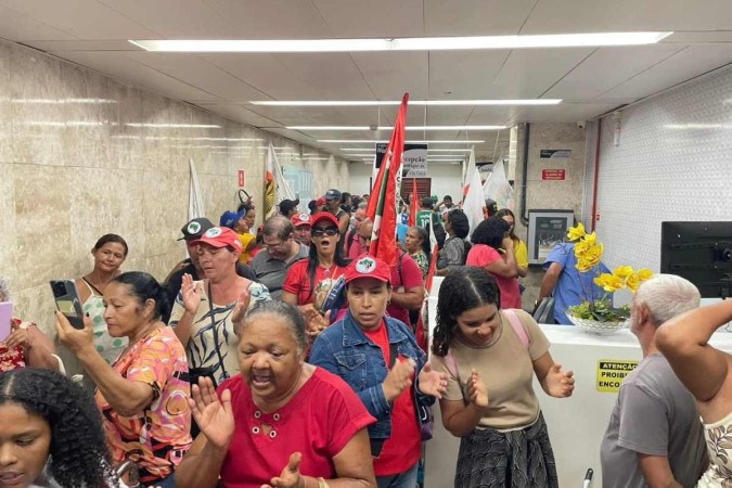 MST e movimentos sociais invadem Incra em Maceió contra indicação nomeação de indicado de Lira para a superintendência do órgão em Alagoas -  (crédito:  Delanisson Araujo e Mykesio Max/MST)