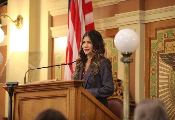 Instagram/Reprodução (@govkristinnoem)