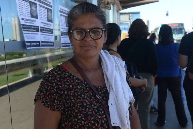 Elba Sales elogia a eficiência do metrô e lamenta não ter o serviço onde mora, em Sobradinho