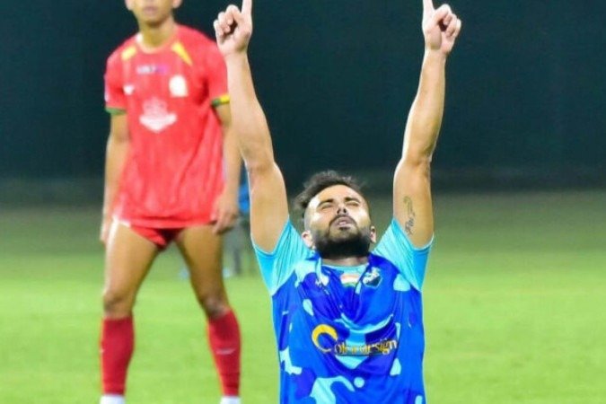 Sérgio Barboza JR. comemora gol pelo Delhi FC na liga indiana - Foto: Divulgação / Delhi FC - (crédito: Divulgação / Delhi FC) Sérgio Barboza JR. comemora gol pelo Delhi FC na liga indiana - Foto: Divulgação / Delhi FC - (crédito: Divulgação / Delhi FC)