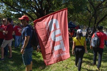 As centrais sindicais vão aproveitar a data para reafirmar pautas do movimento, como a redução da jornada de trabalho e o fim da escala 6x1 -  (crédito:  Mariana Campos/CB/D.A Press)
