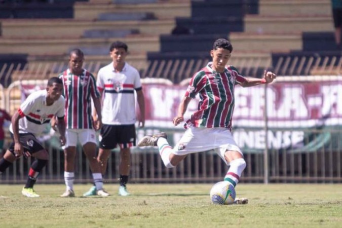  Raulino de Oliveira, Volta Redonda, RJ - Brasil - - Copa do Brasil sub-17 - FINAL - Fluminense x S..o Paulo  ..FOTO: LEONARDO BRASIL/ FLUMINENSE FC..IMPORTANTE: Imagem destinada a uso institucional e divulga....o, seu uso comercial est.. vetado incondicionalmente por seu autor e o Fluminense Football Club..IMPORTANT: Image intended for institutional use and distribution. Commercial use is prohibited unconditionally by its author and Fluminense Football Club..IMPORTANTE: Im..gen para uso solamente institucional y distribuici..n. El uso comercial es prohibido por su autor y por el Fluminense Football Club
     -  (crédito:  - Foto: Staff Images / CBF)