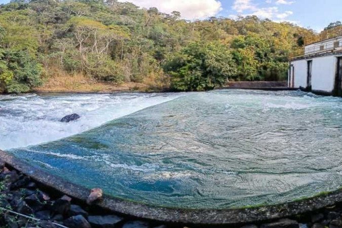  02/05/2024 Crédito: Kayo Magalhães/CB/D.A Press. Cidades. Usina Hidrelétrica do Paranoá.