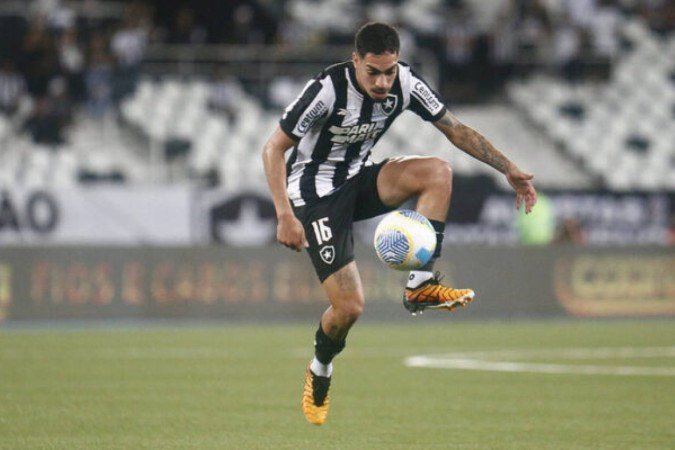 Hugo em campo pelo Botafogo - (crédito: Foto: Vítor Silva/BFR) Hugo em campo pelo Botafogo - (crédito: Foto: Vítor Silva/BFR)