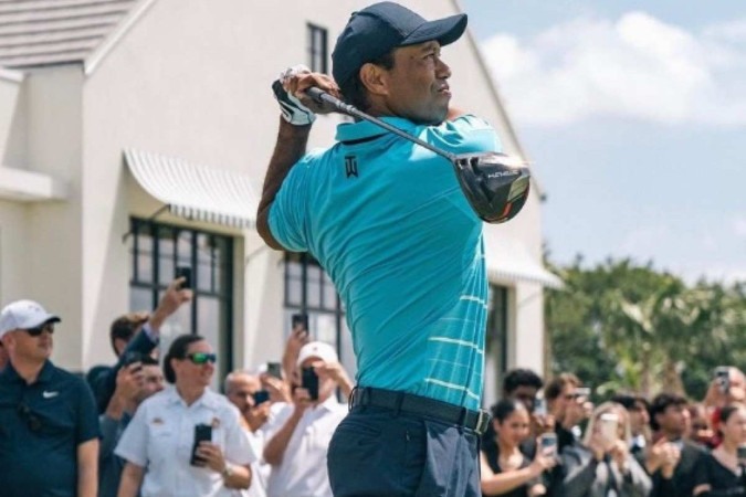 Woods tem enfrentado dificuldades em torneios de 72 buracos depois de sofrer graves lesões nas pernas em um acidente de carro em 2021.  -  (crédito: Reprodução @tigerwoods)