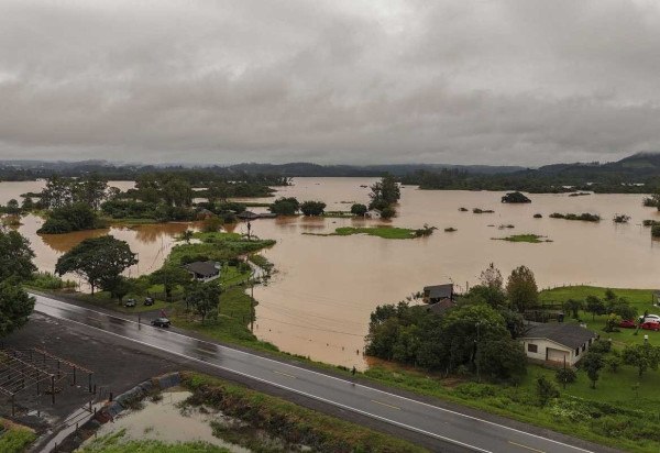 O governo do Rio Grande do Sul decretou estado de calamidade, que vigorará por 180 dias -  (crédito: CARLOS FABAL / AFP)