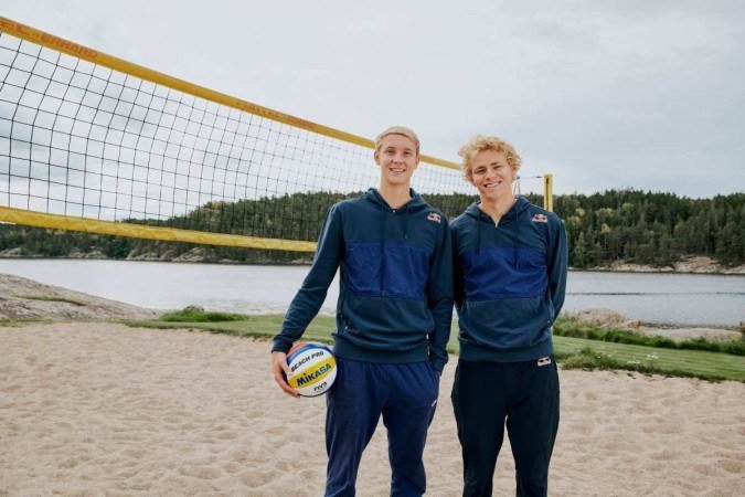 Os suecos David Ahman e Jonatan Hellvig estão classificados a Paris-2024 com a liderança do ranking