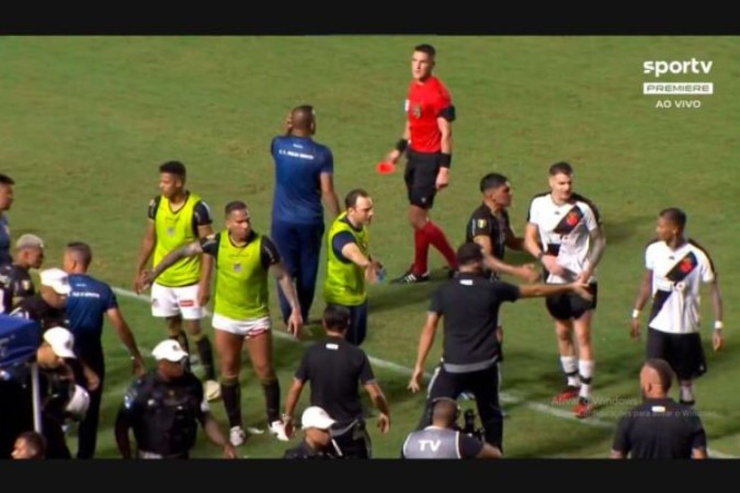 Confusão em jogo pela Copa do Brasil rendeu multa ao Vasco - Foto: Reprodução / SporTV -  (crédito: Foto: Reprodução / SporTV)