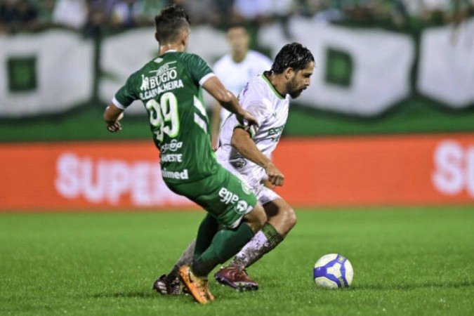 Chapecoense e América-MG mediram forças neste sábado, na Arena Condá -  (crédito: Foto: Mourão Panda / América)
