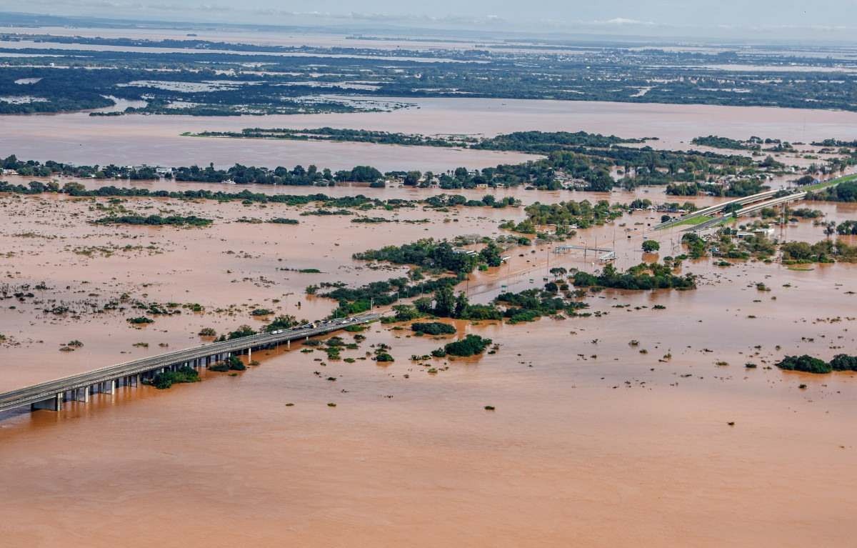 Enchente no Rio Grande do Sul já deixa 78 mortos e 134 mil desabrigados 