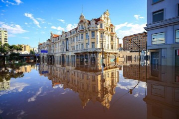 Centro de Porto Alegre inundado  -  (crédito: Gustavo Mansur / Palacio Pirati )