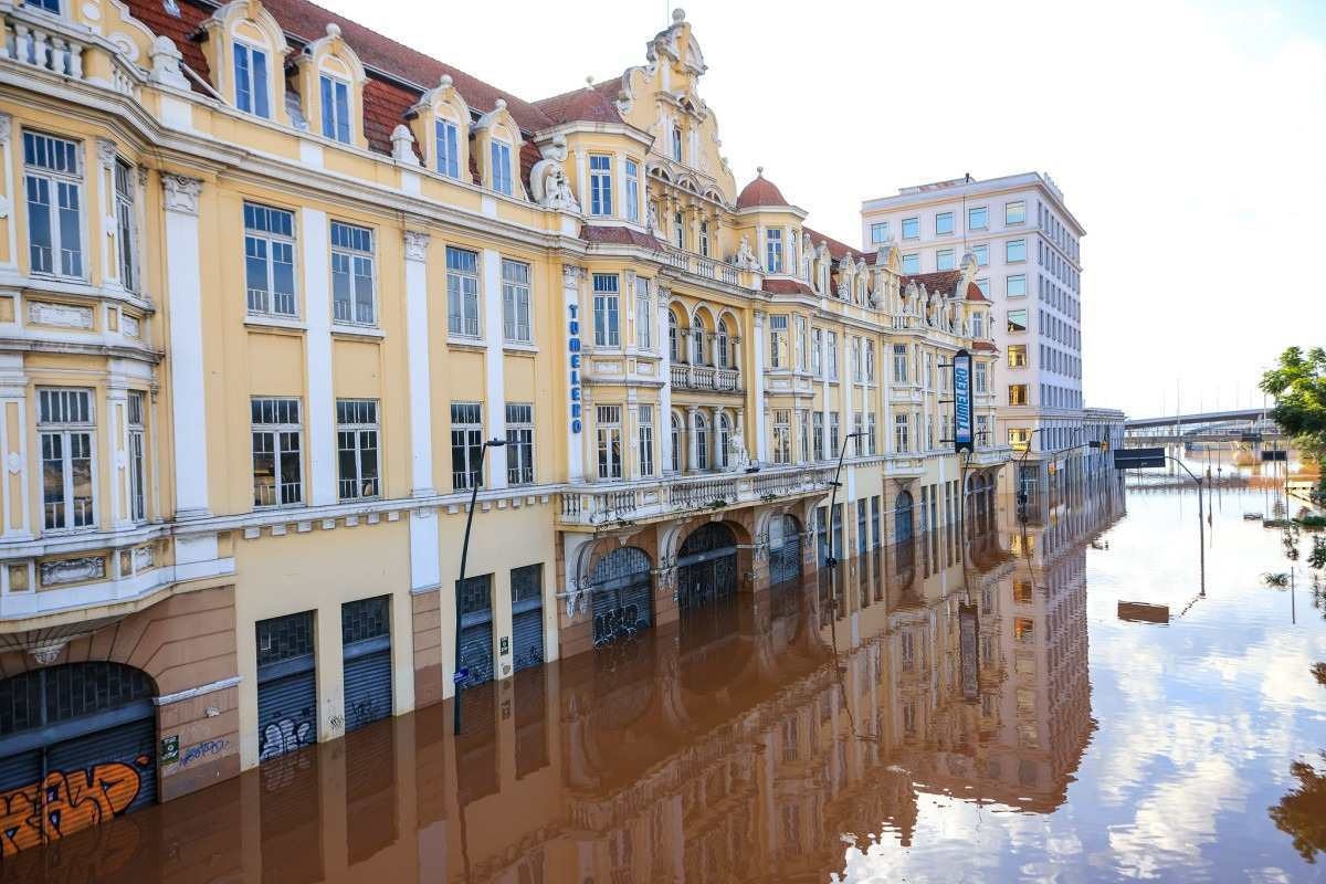 Centro de Porto Alegre inundado 