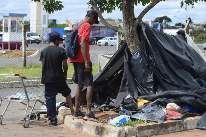 GDF anunciou duas mil vagas para acolhimento de pessoas em situação de rua -  (crédito: Marcelo Ferreira/CB/D.A Press)