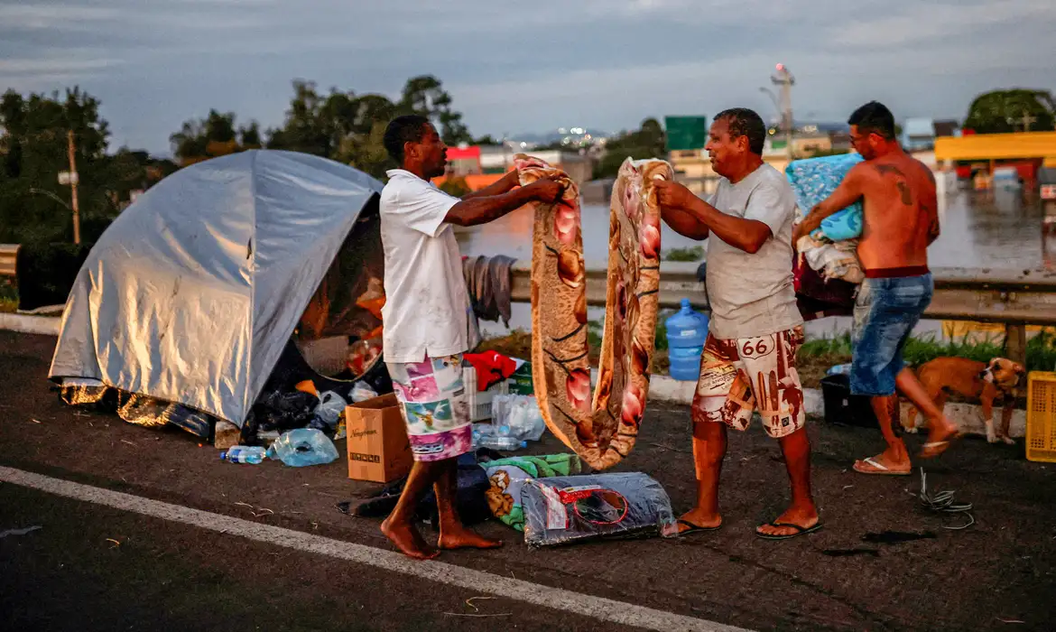 Chuvas no RS: mortes chegam a 95; 1,4 milhão de pessoas são afetadas -  (crédito: EBC)