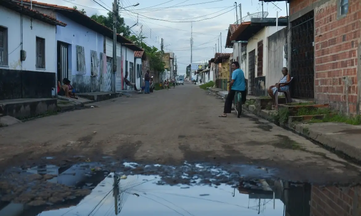 Quatro em cada 10 moradias do país têm alguma inadequação básica -  (crédito: EBC)