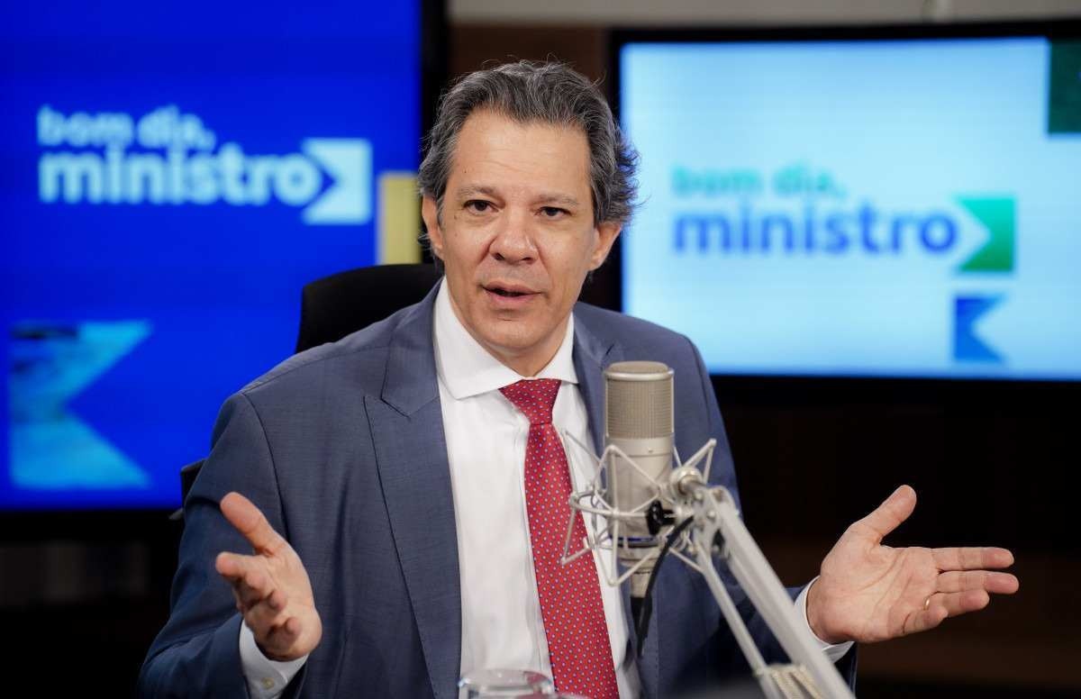 Lula e Haddad reagem às críticas do mercado financeiro