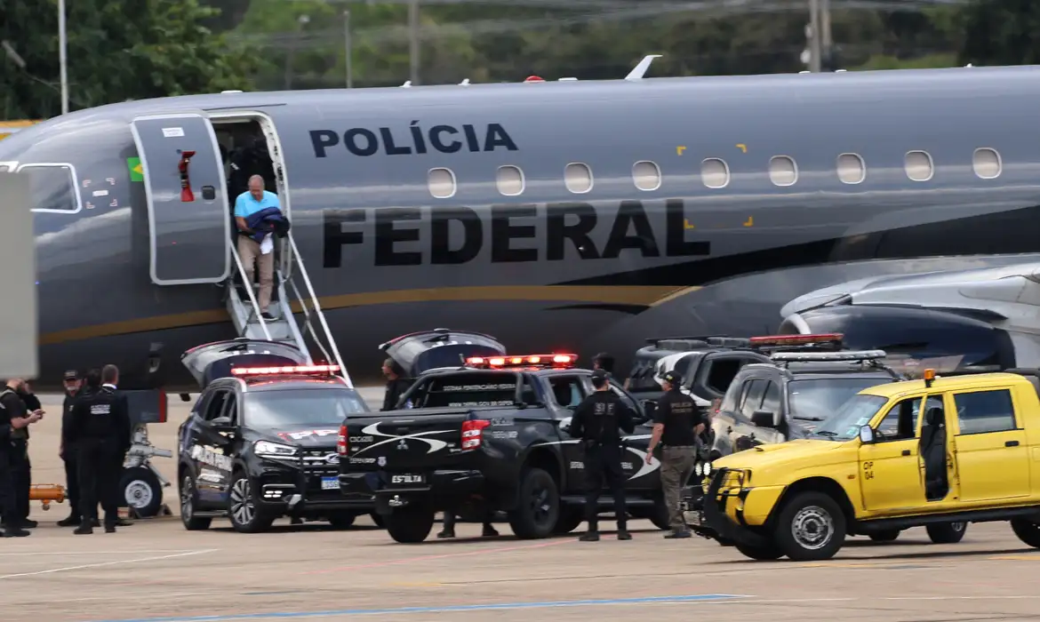 PGR denuncia irmãos Brazão e delegado por assassinato de Marielle -  (crédito: EBC)