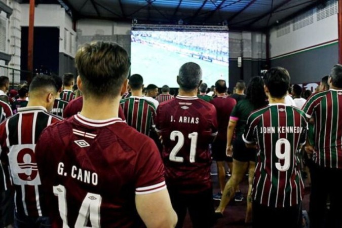 Telão em Laranjeiras durante a final da Libertadores de 2023 -  (crédito:  - Foto: Mailson Santana/Fluminense)