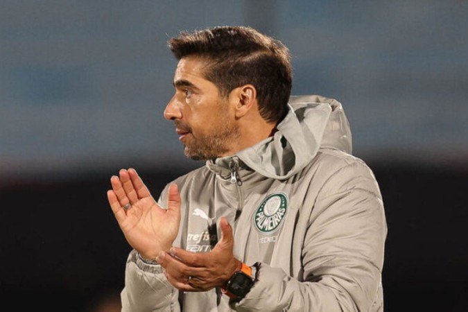 Abel Ferreira enalteceu atuação do Palmeiras na noite desta quinta-feira (9) diante do Liverpool-URU -  (crédito: Foto: Cesar Greco/Palmeiras)