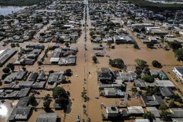 Vista aérea das enchentes em Eldorado do Sul, no Rio Grande do Sul -  (crédito: NELSON ALMEIDA / AFP)