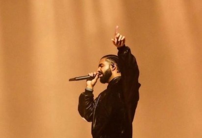 Quem curte o som do rapper Drake pode desistir de um dia vê-lo no Rock in Rio. O empresário Roberto Medina, dono do festival, disse que ele está banido do evento.  -  (crédito: Reprodução Instagram )