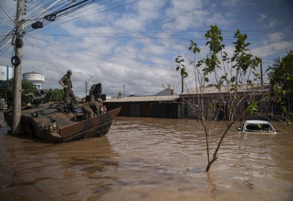 As enchentes do Rio Grande do Sul já deixam 126 mortes -  (crédito:  AFP)