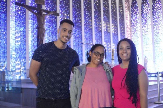 A família de mineiros aproveitou a vinda a 
Brasília para conhecer o Santuário Dom Bosco 