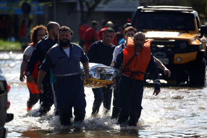 Os gráficos e imagens que mostram dimensão da tragédia das chuvas no Rio Grande do Sul -  (crédito: BBC)