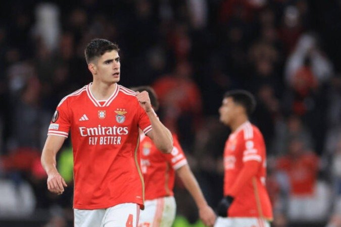 JoÃ?£o Neves despertou interesse do United apÃ?³s boas atuaÃ?§Ã?µes pelo Benfica - Foto: Patricia de Melo Moreira/AFP via Getty Images - (crédito: Patricia de Melo Moreira/AFP via Getty Images) JoÃ?£o Neves despertou interesse do United apÃ?³s boas atuaÃ?§Ã?µes pelo Benfica - Foto: Patricia de Melo Moreira/AFP via Getty Images - (crédito: Patricia de Melo Moreira/AFP via Getty Images)