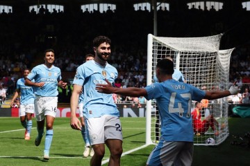 Manchester City goleia Fulham e lidera o Inglês - No Ataque Internacional