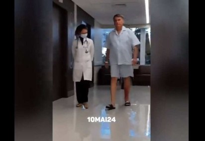 Jair Bolsonaro em hospital -  (crédito: Reprodução/Twitter/@jairbolsonaro)