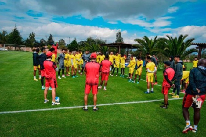 Título nacional deu direito para Aucas disputar a Libertadores em 2023 -  (crédito: Foto: Marcelo Cortes/CRF)